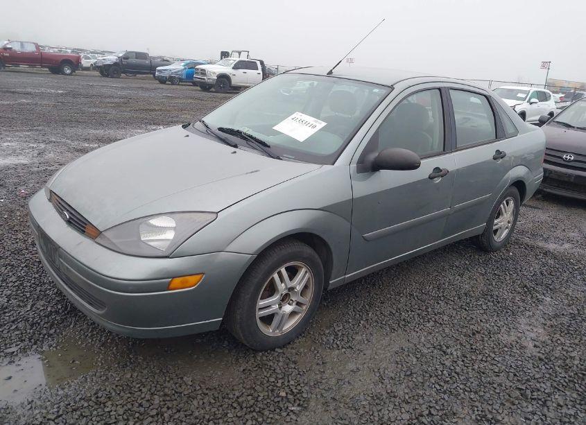 Photo 2 of 2003 Ford Focus SE (VIN 1FAFP34P83W124930)