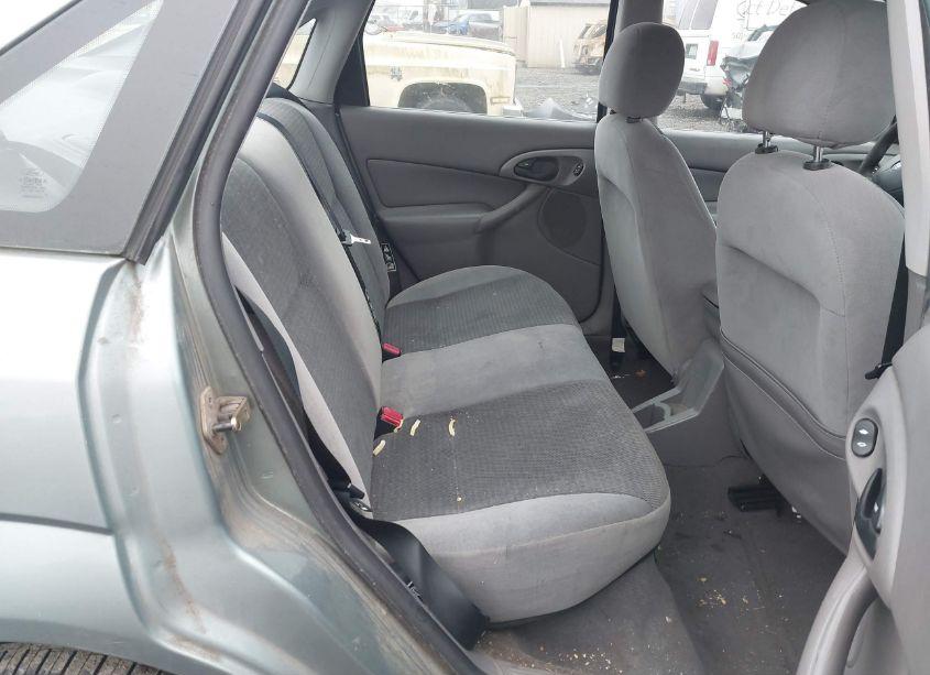 Photo 8 of 2003 Ford Focus SE (VIN 1FAFP34P83W124930)