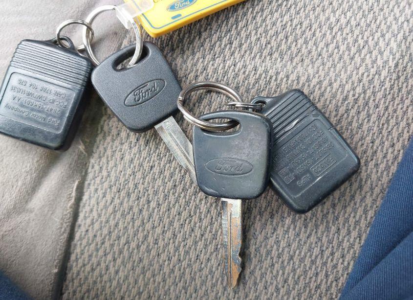 Photo 11 of 2003 Ford Focus SE (VIN 1FAFP34P83W125544)