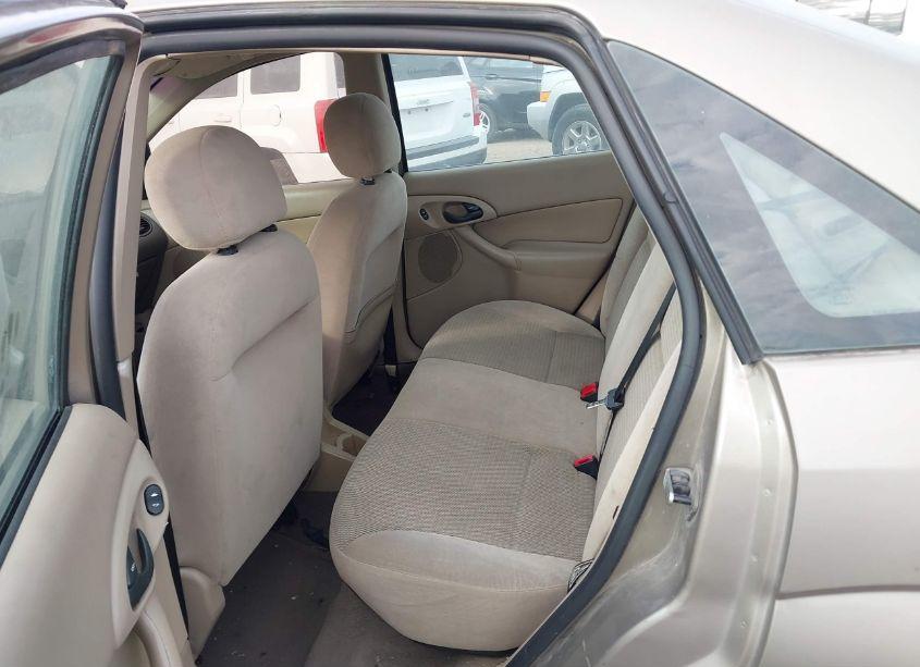 Photo 8 of 2003 Ford Focus SE (VIN 1FAFP34P83W125544)