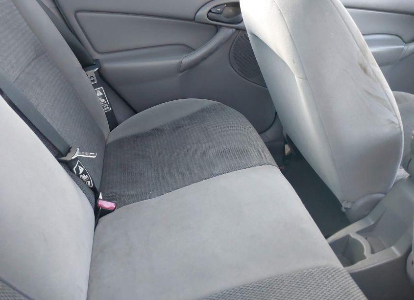 Photo 8 of 2003 Ford Focus SE (VIN 1FAFP34P83W311990)