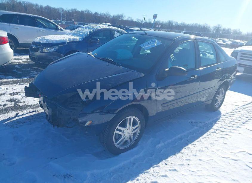 Photo 2 of 2003 Ford Focus SE (VIN 1FAFP34PX3W331609)