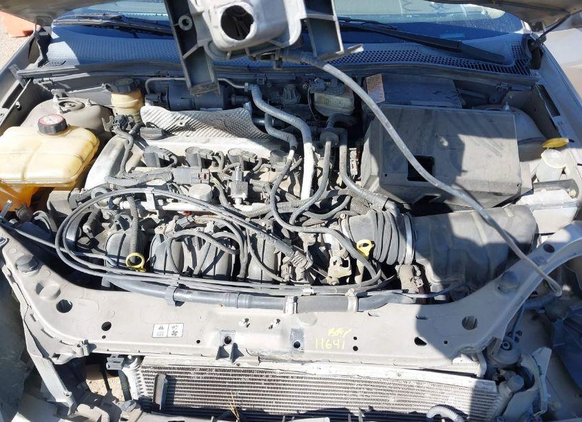 Photo 10 of 2004 Ford Focus SE (VIN 1FAFP34Z14W139546)