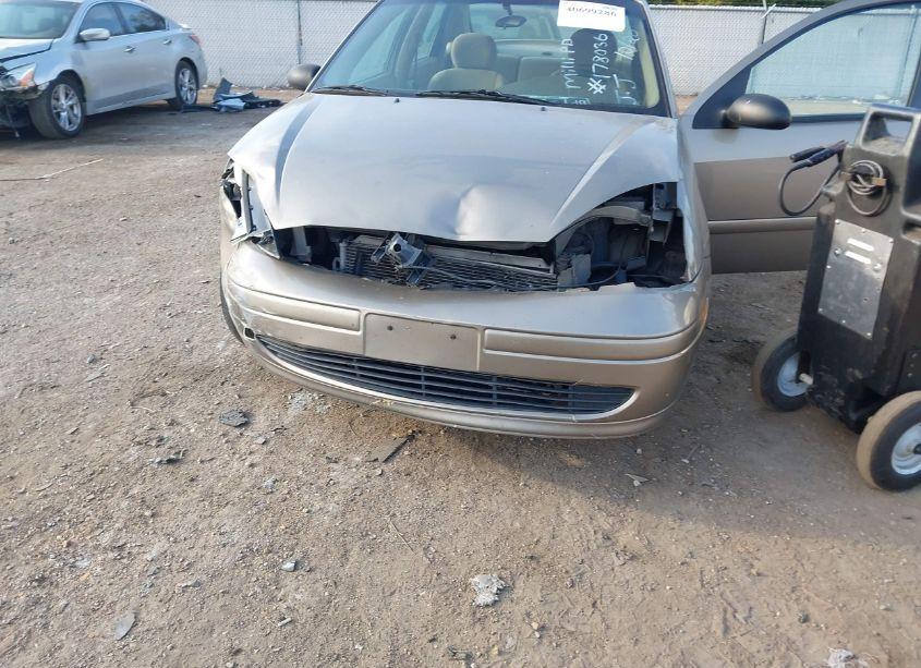 Photo 6 of 2004 Ford Focus SE (VIN 1FAFP34Z14W139546)