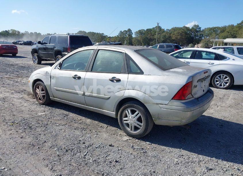 Photo 3 of 2003 Ford Focus SE (VIN 1FAFP34Z23W257426)