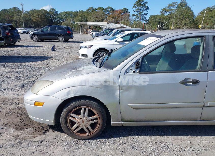 Photo 6 of 2003 Ford Focus SE (VIN 1FAFP34Z23W257426)