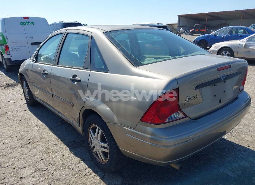 Photo 3 of 2003 Ford Focus SE (VIN 1FAFP34Z23W272783)