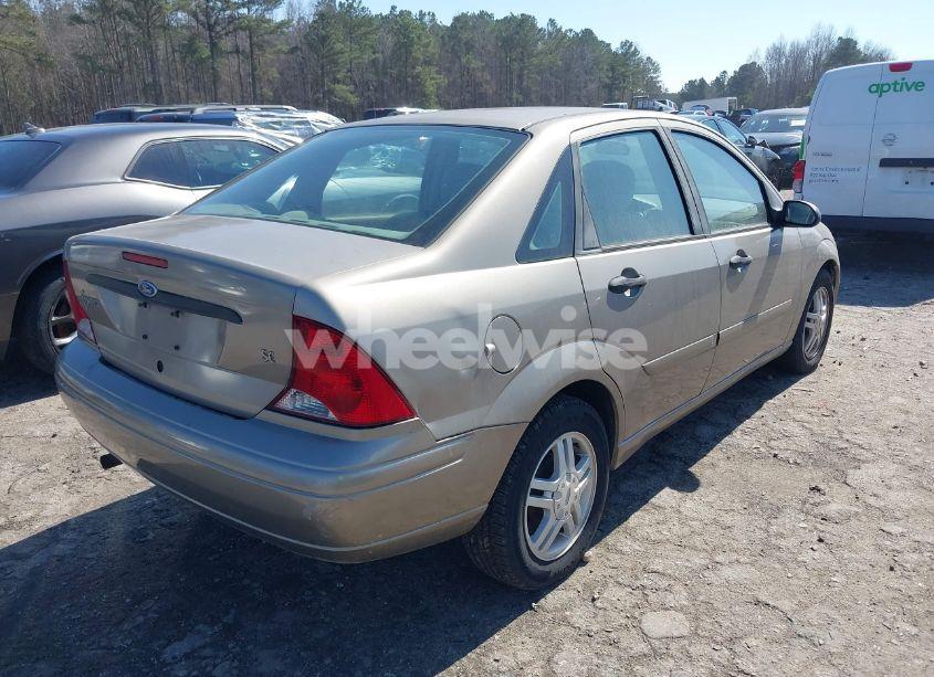 Photo 4 of 2003 Ford Focus SE (VIN 1FAFP34Z23W272783)