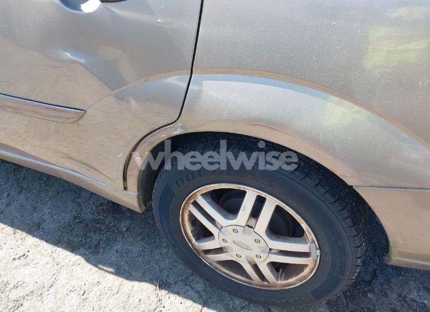 Photo 6 of 2003 Ford Focus SE (VIN 1FAFP34Z23W272783)