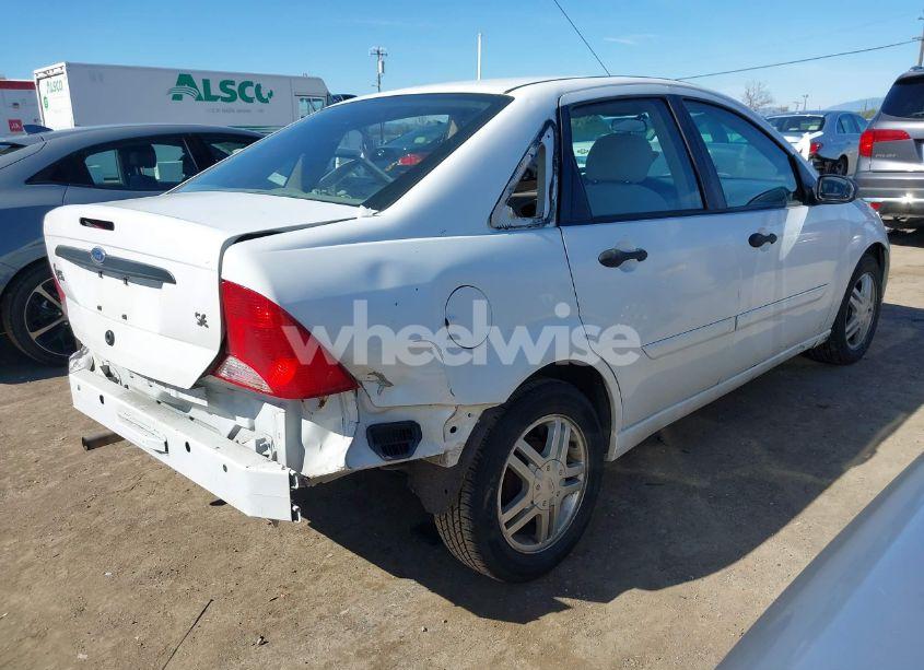 Photo 4 of 2003 Ford Focus SE (VIN 1FAFP34Z43W273837)