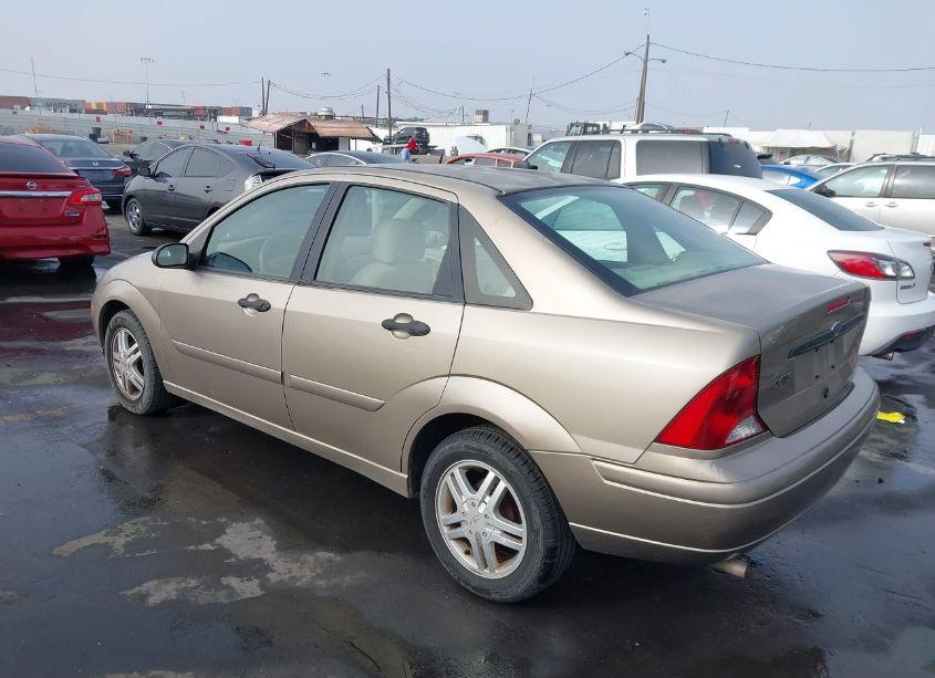 Photo 3 of 2003 Ford Focus SE COMFORT/SE SPORT (VIN 1FAFP34Z53W207572)