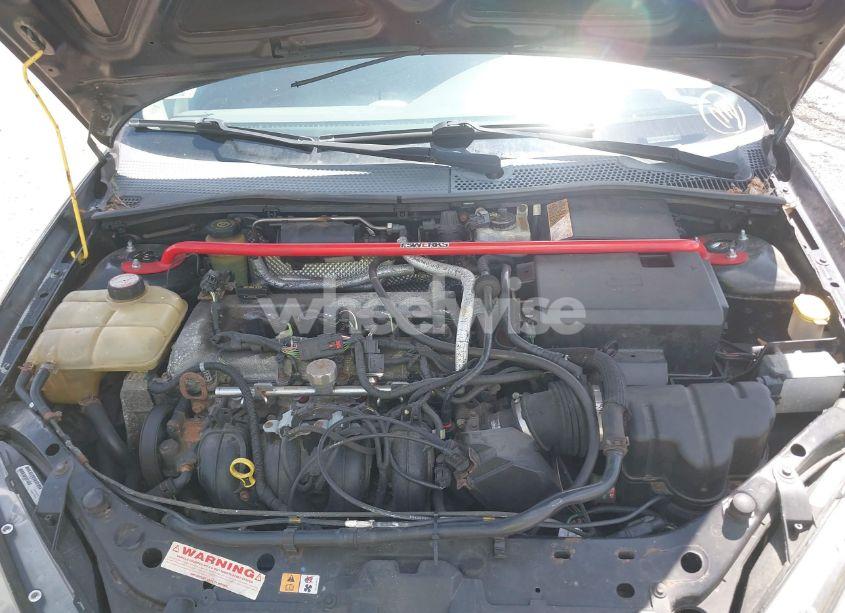 Photo 10 of 2004 Ford Focus SE (VIN 1FAFP34Z54W175689)