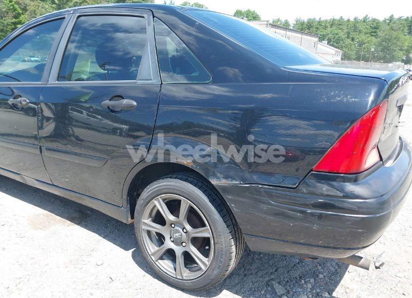 Photo 6 of 2004 Ford Focus SE (VIN 1FAFP34Z54W175689)