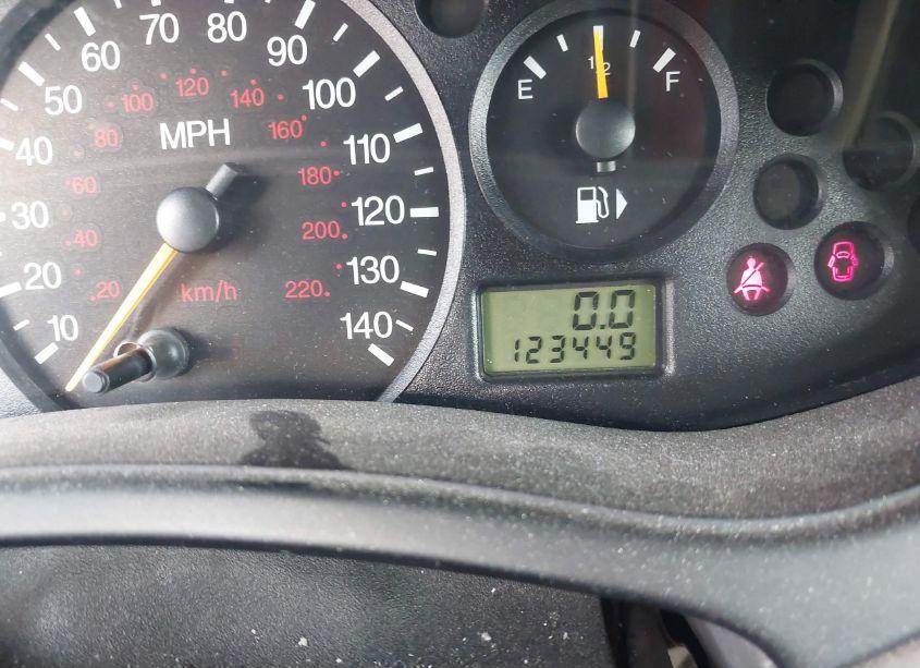 Photo 15 of 2004 Ford Focus SE (VIN 1FAFP34ZX4W129629)