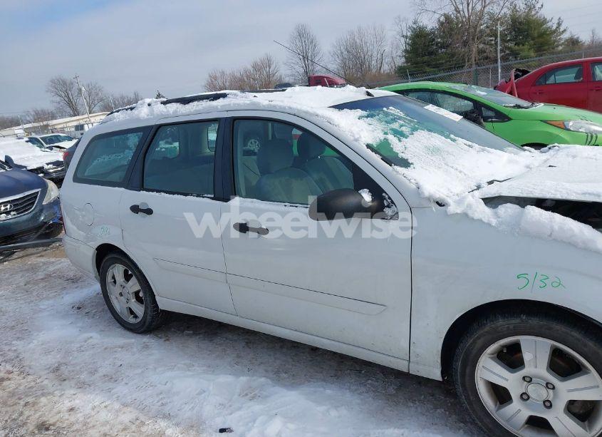 Photo 14 of 2004 Ford Focus ZTW (VIN 1FAFP35Z34W176001)