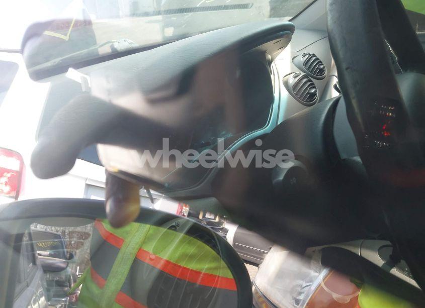 Photo 14 of 2002 Ford Focus SE/ZTW (VIN 1FAFP36312W176375)