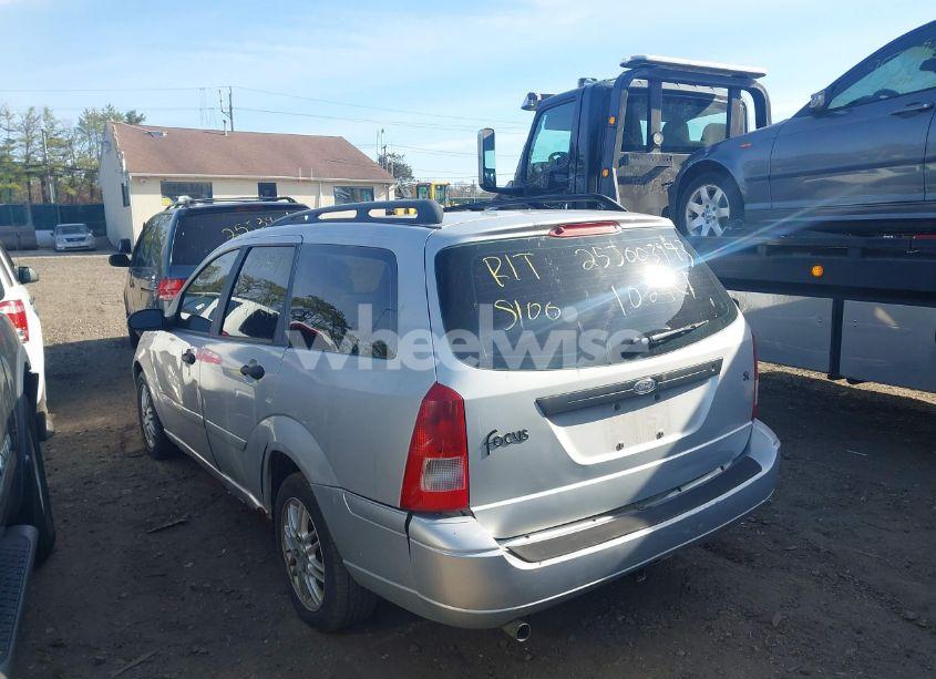 Photo 3 of 2002 Ford Focus SE/ZTW (VIN 1FAFP36312W176375)