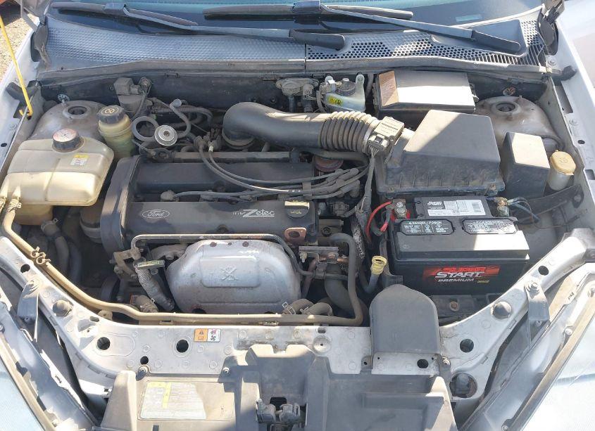 Photo 10 of 2002 Ford Focus SE/ZTW (VIN 1FAFP36312W282745)