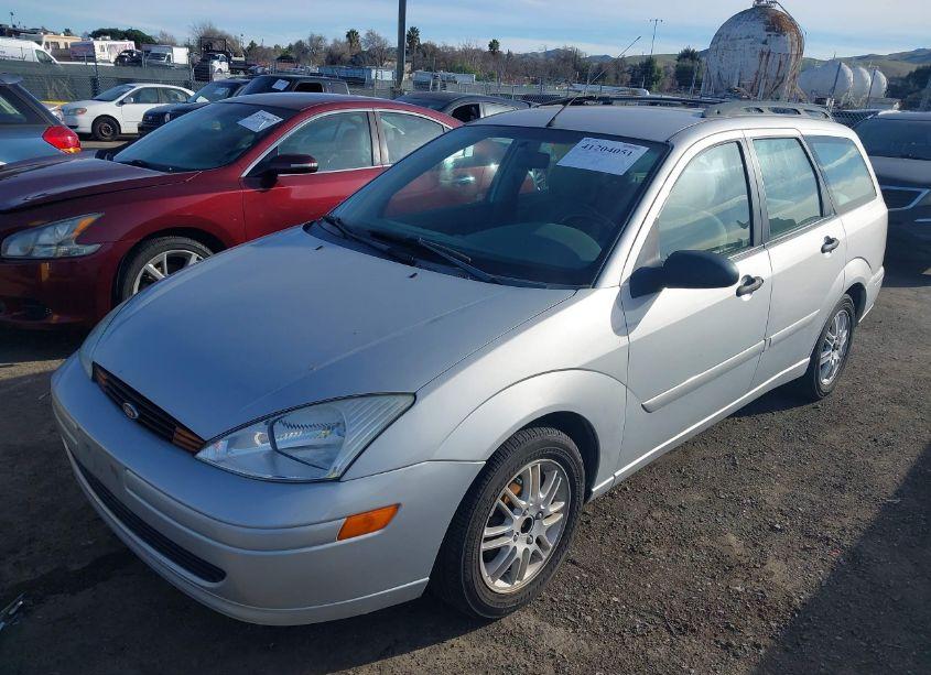 Photo 2 of 2002 Ford Focus SE/ZTW (VIN 1FAFP36312W282745)
