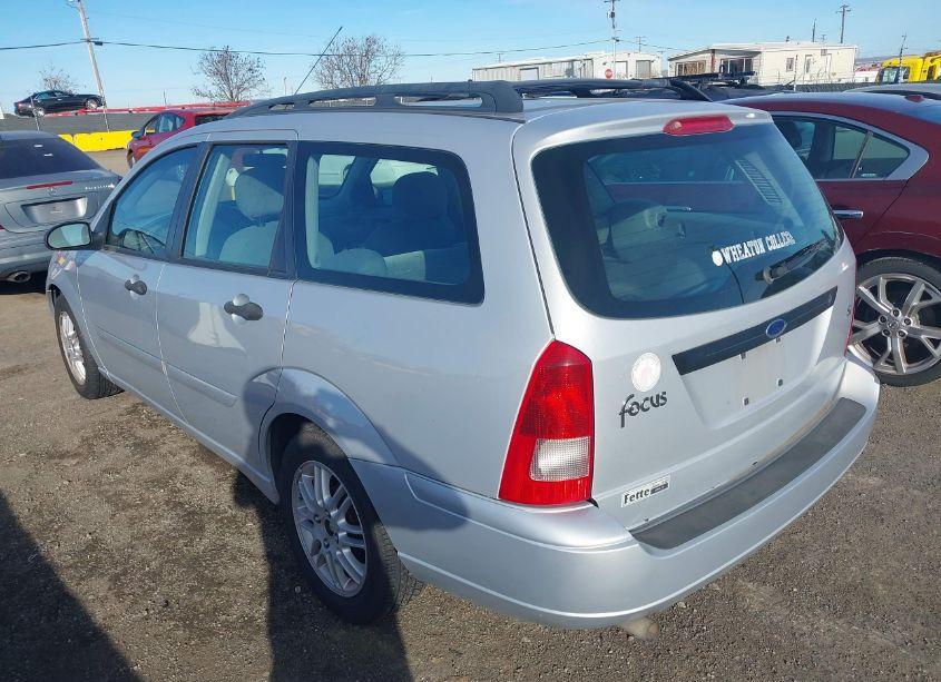 Photo 3 of 2002 Ford Focus SE/ZTW (VIN 1FAFP36312W282745)