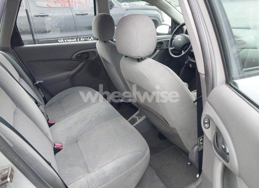 Photo 8 of 2003 Ford Focus SE/ZTW (VIN 1FAFP36323W191551)