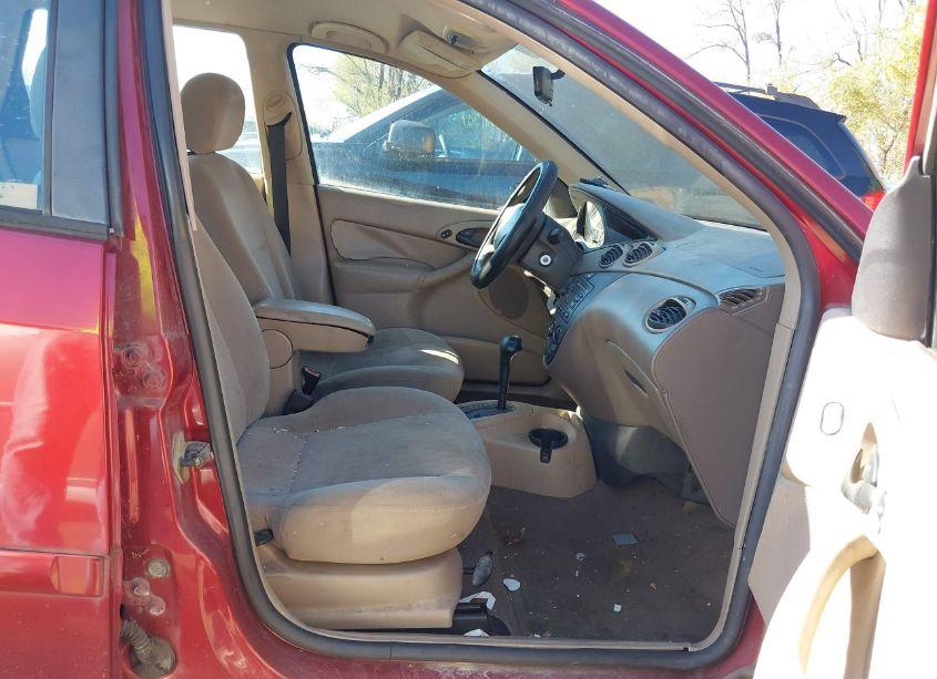 Photo 5 of 2000 Ford Focus SE (VIN 1FAFP3632YW333596)