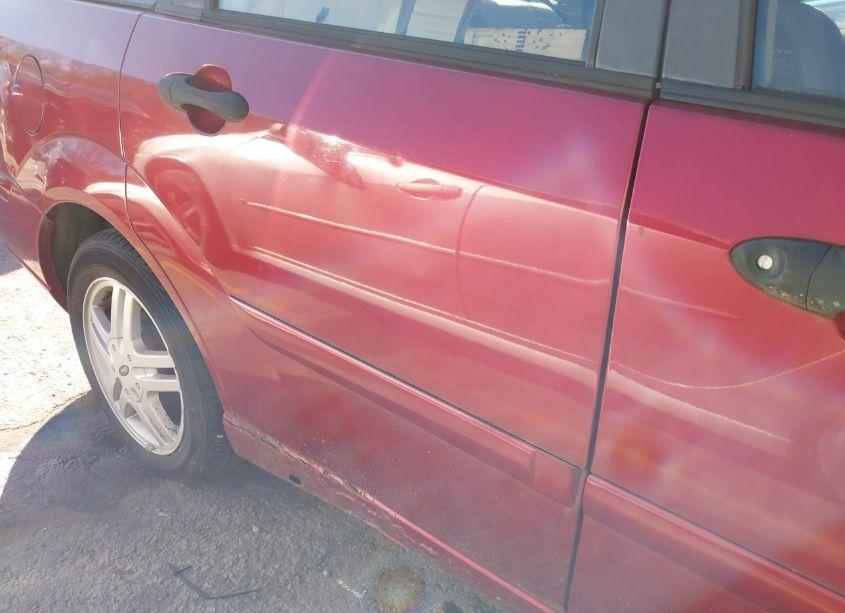 Photo 6 of 2000 Ford Focus SE (VIN 1FAFP3632YW333596)