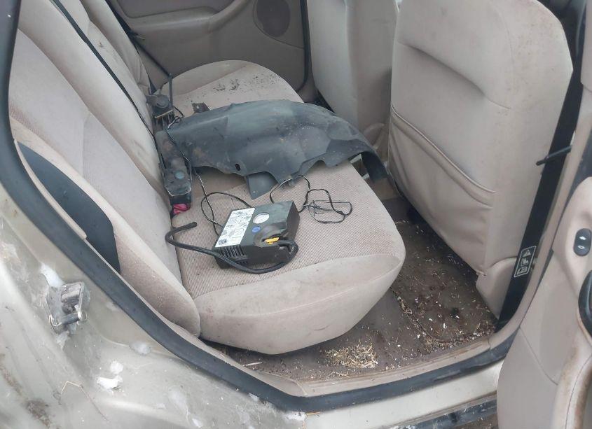 Photo 8 of 2002 Ford Focus SE/ZTW (VIN 1FAFP36332W196966)