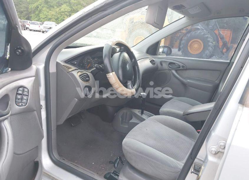 Photo 5 of 2003 Ford Focus SE/ZTW (VIN 1FAFP36333W241678)