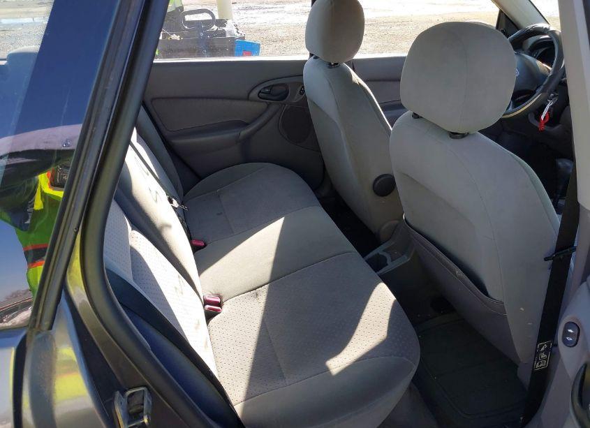 Photo 8 of 2003 Ford Focus SE/ZTW (VIN 1FAFP36343W292333)