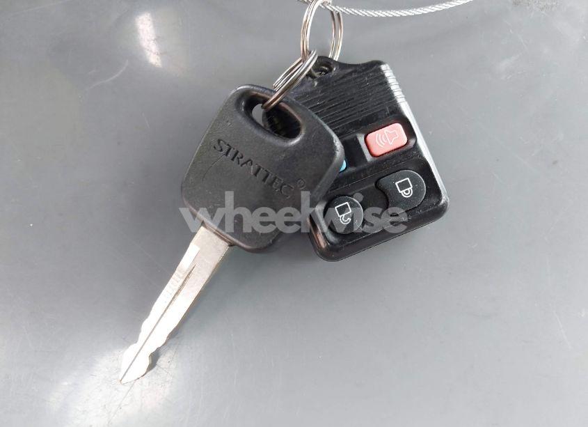 Photo 11 of 2001 Ford Focus SE (VIN 1FAFP36351W374228)