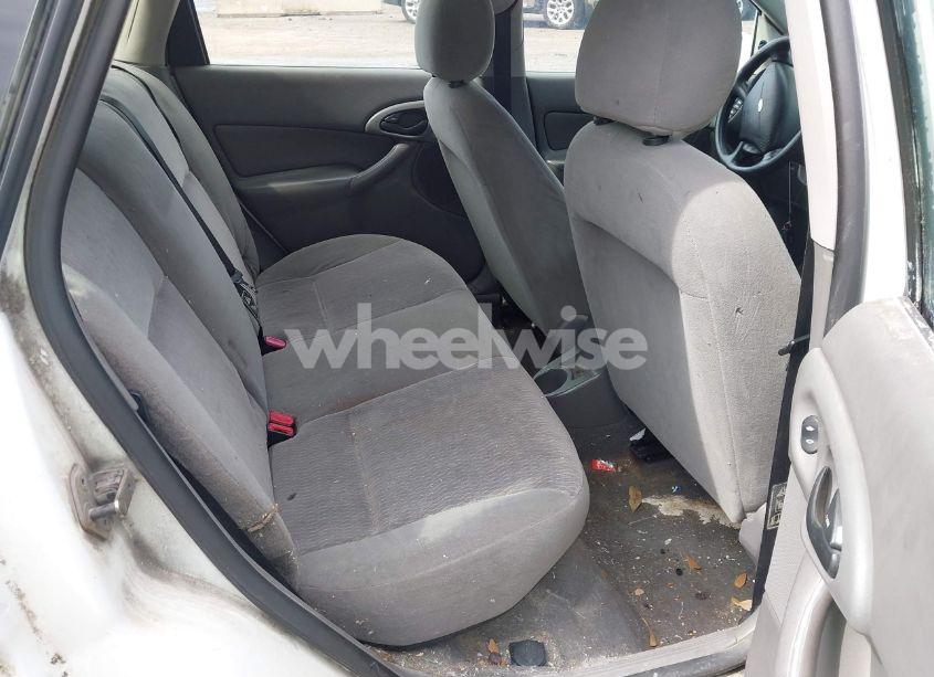 Photo 8 of 2001 Ford Focus SE (VIN 1FAFP36351W374228)