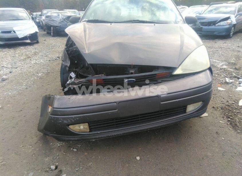 Photo 12 of 2002 Ford Focus SE/ZTW (VIN 1FAFP36352W358032)