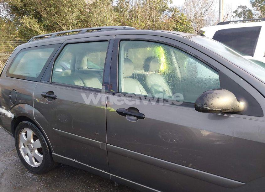 Photo 13 of 2002 Ford Focus SE/ZTW (VIN 1FAFP36352W358032)