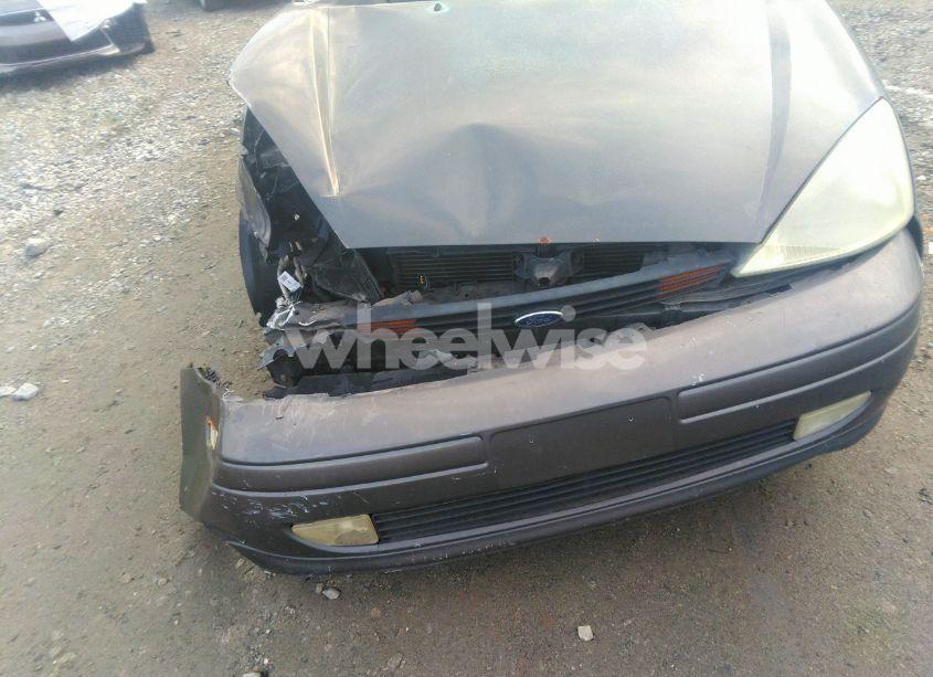 Photo 17 of 2002 Ford Focus SE/ZTW (VIN 1FAFP36352W358032)