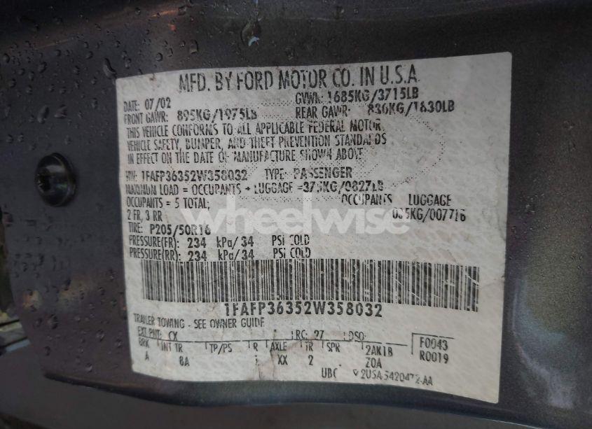 Photo 9 of 2002 Ford Focus SE/ZTW (VIN 1FAFP36352W358032)