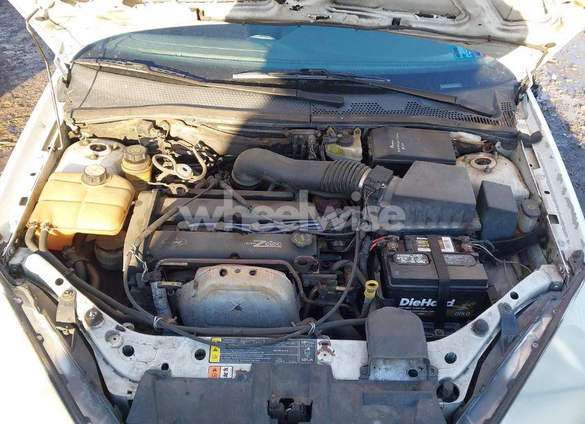 Photo 10 of 2000 Ford Focus SE (VIN 1FAFP3635YW275810)