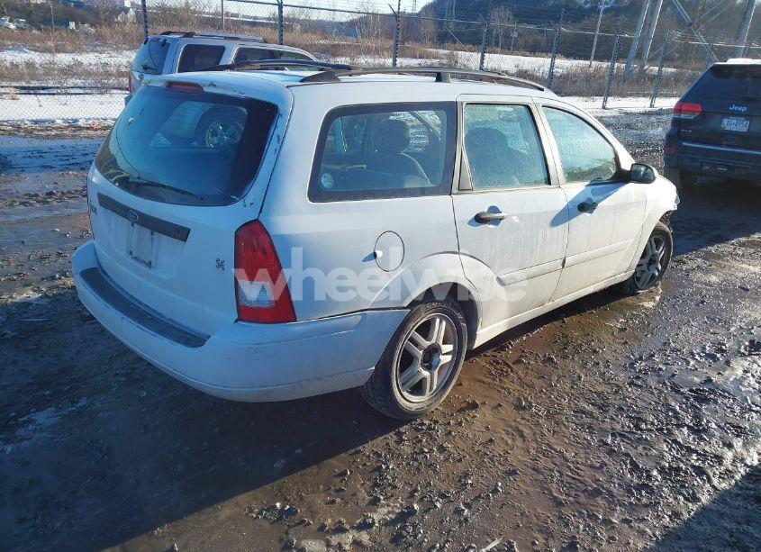 Photo 4 of 2000 Ford Focus SE (VIN 1FAFP3635YW275810)