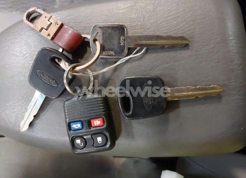 Photo 11 of 2001 Ford Focus SE/SE STREET EDITION (VIN 1FAFP36361W294534)