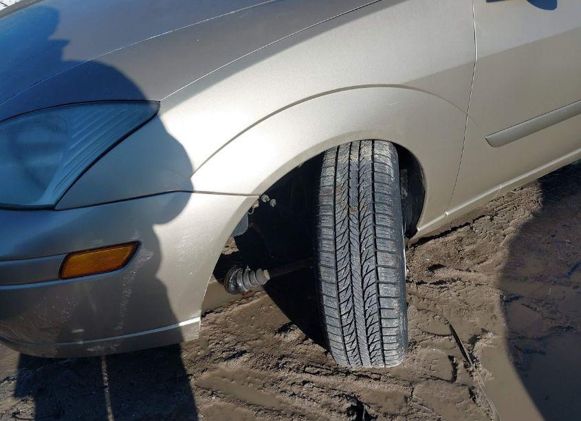 Photo 18 of 2001 Ford Focus SE (VIN 1FAFP36361W378837)