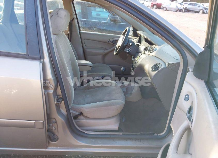 Photo 5 of 2003 Ford Focus SE/ZTW (VIN 1FAFP36363W266333)