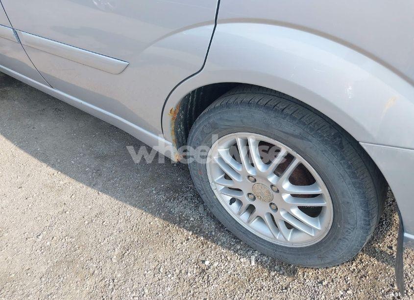 Photo 6 of 2003 Ford Focus SE/ZTW (VIN 1FAFP36373W209641)