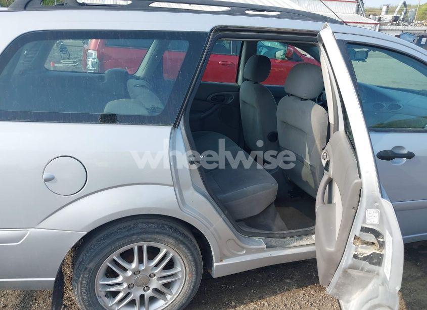 Photo 8 of 2003 Ford Focus SE/ZTW (VIN 1FAFP36373W209641)