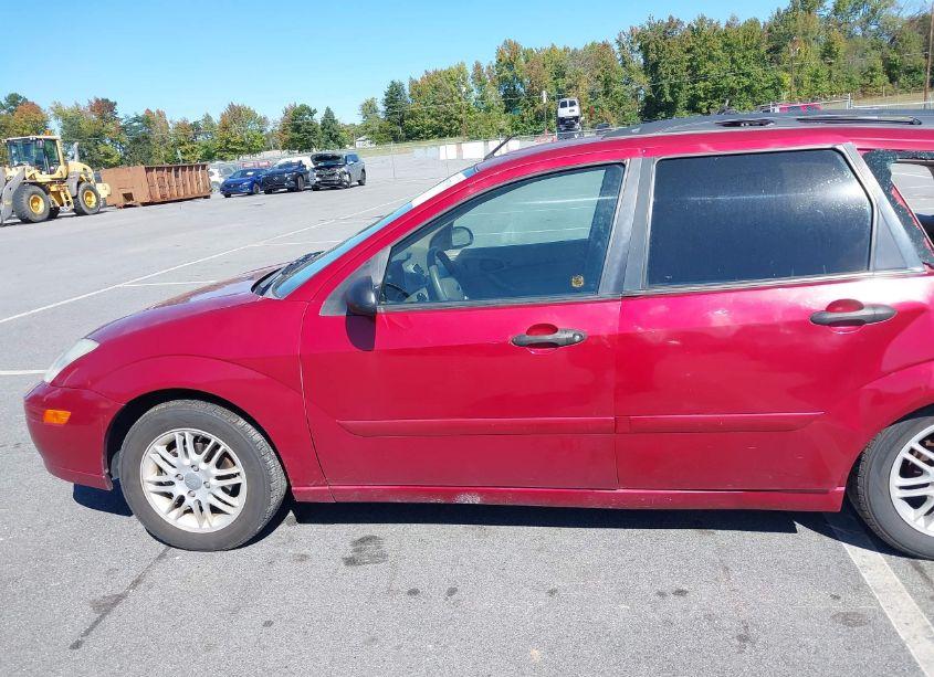 Photo 14 of 2002 Ford Focus SE/ZTW (VIN 1FAFP36382W359269)