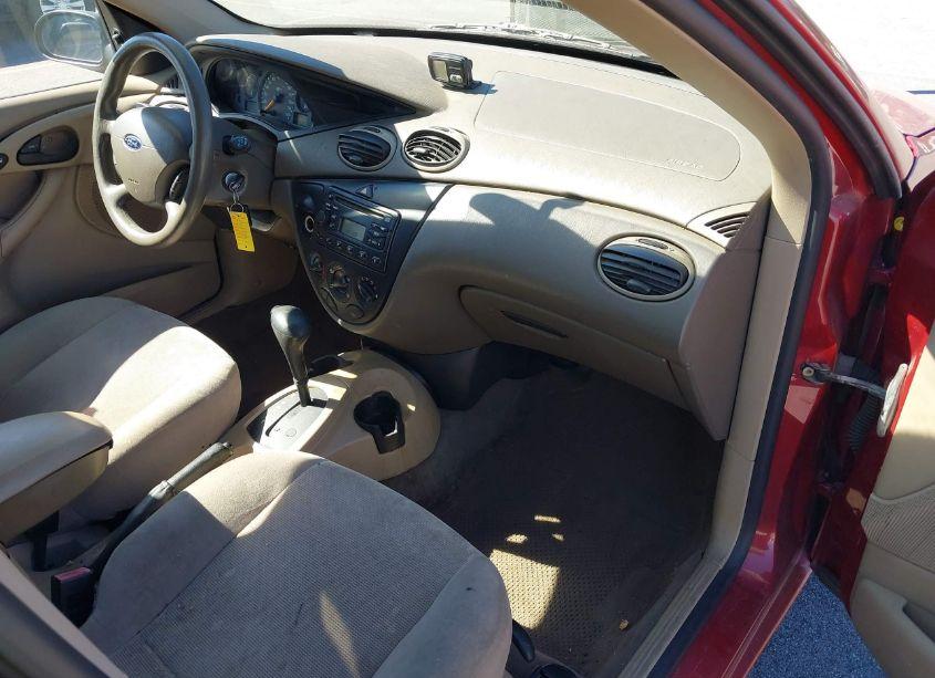 Photo 5 of 2002 Ford Focus SE/ZTW (VIN 1FAFP36382W359269)