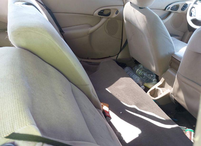 Photo 8 of 2002 Ford Focus SE/ZTW (VIN 1FAFP36382W359269)