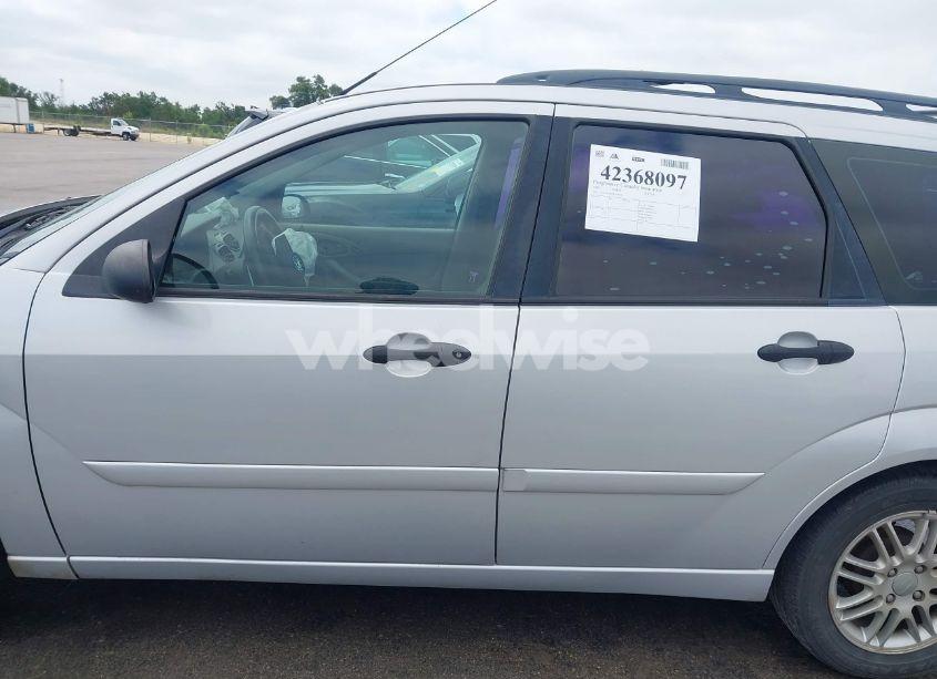 Photo 14 of 2003 Ford Focus SE/ZTW (VIN 1FAFP36383W119382)