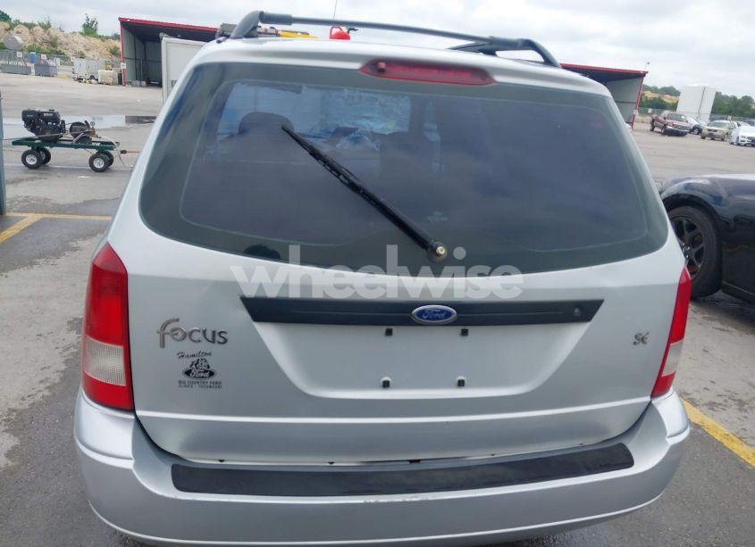 Photo 16 of 2003 Ford Focus SE/ZTW (VIN 1FAFP36383W119382)