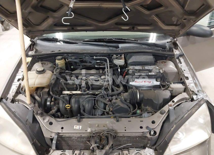 Photo 10 of 2005 Ford Focus ZXW (VIN 1FAFP36N15W241618)