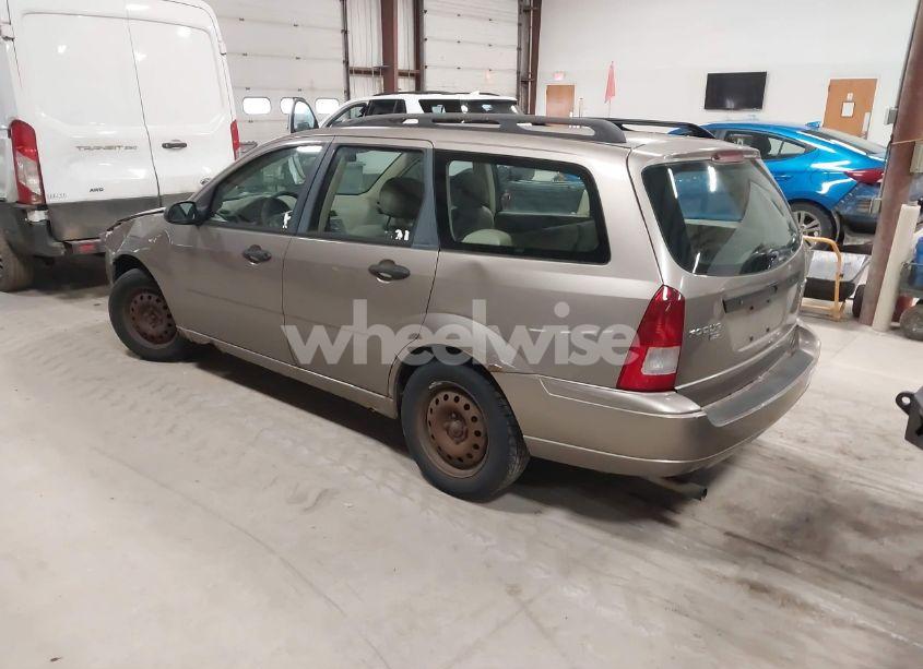 Photo 3 of 2005 Ford Focus ZXW (VIN 1FAFP36N15W241618)